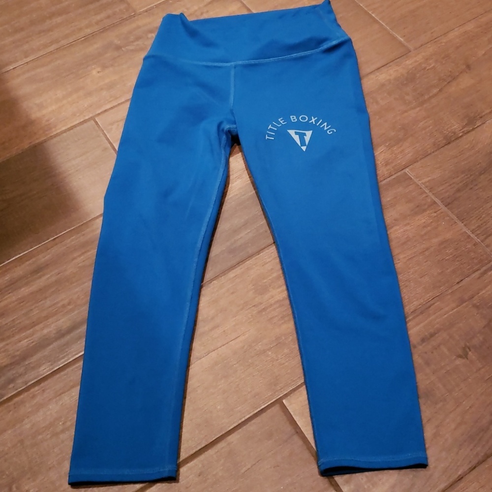 Alo Crop Leggings